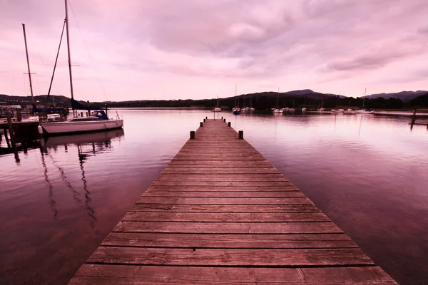 Прекрасный вечер на озере Уиндермир — стоковое фото