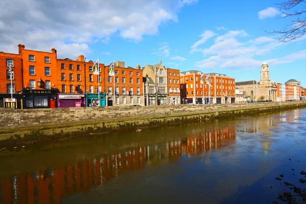 Dublin och floden liffey — Stockfoto