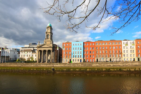 Dublin e o rio Liffey — Fotografia de Stock