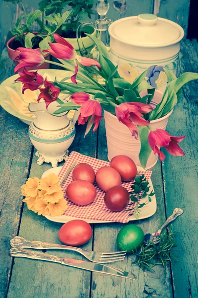 Красивые пасхальные яйца — стоковое фото