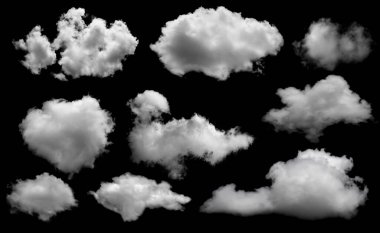 Siyah arkaplanda beyaz bulutlar izole, blac üzerinde kumaşlar ayarlandı