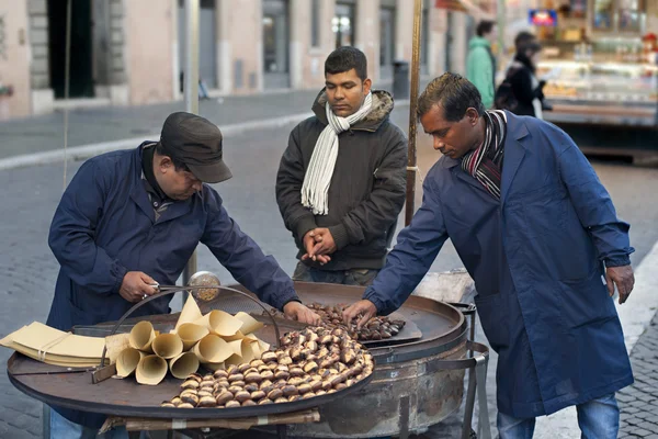 Immigrant worker in Rome — Stock Photo, Image