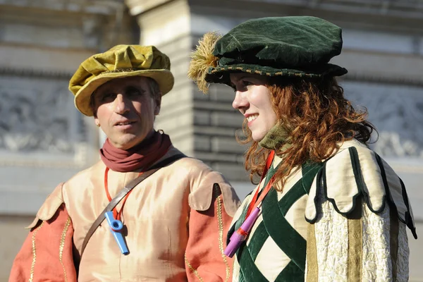 Couple in mask — Stock Photo, Image