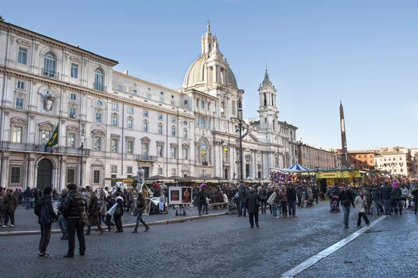 Turysta w piazza navona — Zdjęcie stockowe