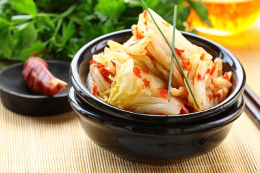 Kore lahana kimchi acı biber ile