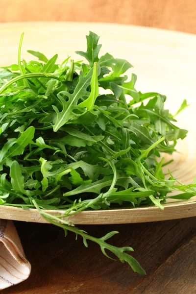 Bowl of fresh green, natural arugula — Stock Photo, Image