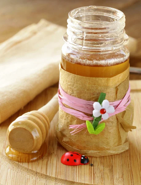Natural organic flower honey in the pot — Stock Photo, Image