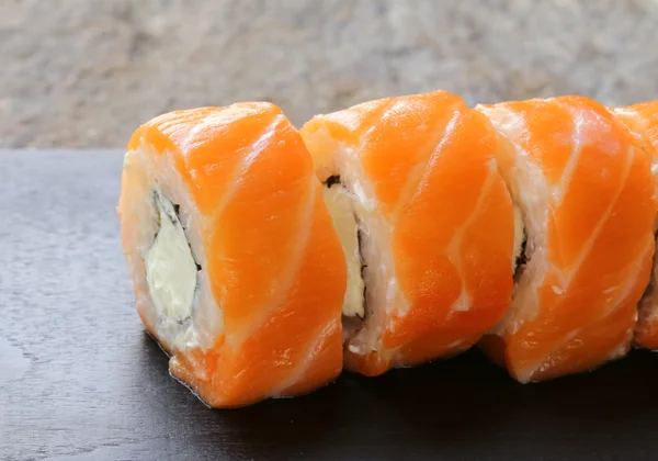Philadelphia rolls with salmon - traditional Japanese food — Stock Photo, Image