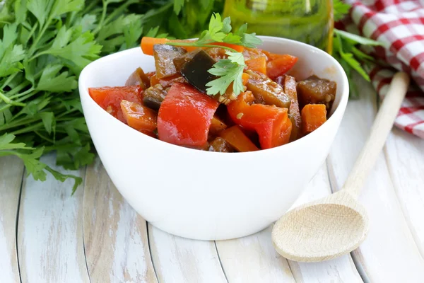 Vegetable ragout (ratatouille) paprika, eggplant and carrots — Stock Photo, Image