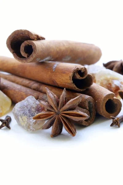 Christmas spices - cinnamon, cloves, star anise on white background — Stock Photo, Image