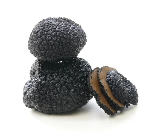 Trufa preta de cogumelos delicada - verdura rara e cara — Fotografia de Stock