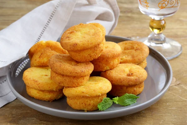 Kaas mini muffins met pompoen en oranje — Stockfoto