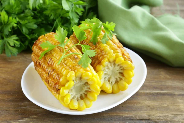 Yellow grilled corn , tasty side dish — Stock Photo, Image