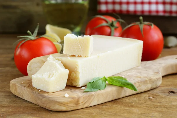 Piece of natural parmesan cheese — Stock Photo, Image