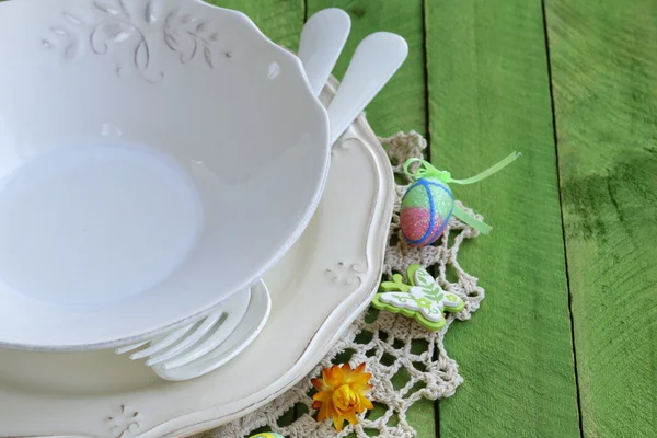 Wielkanocny stół ustawienie w rustykalnym stylu vintage — Zdjęcie stockowe