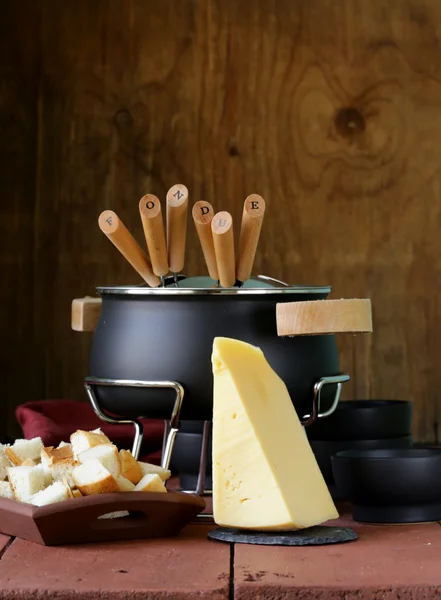 Juego especial de utensilios para cocinar fondue —  Fotos de Stock