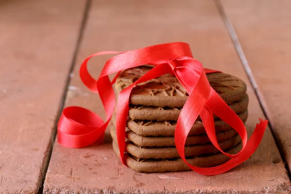 Galletas de chocolate en forma de corazón, símbolo del amor —  Fotos de Stock