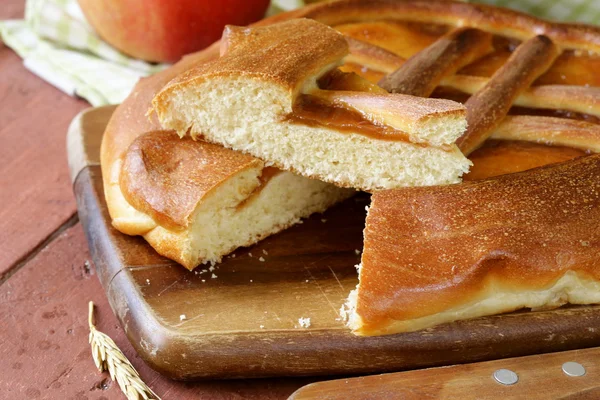 Homemade apple pie on a wooden table rustic style — Stock Photo, Image