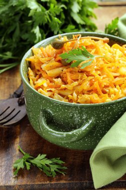 havuç ve domates Kapari soslu kızarmış lahana