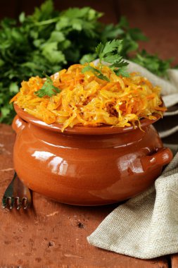 havuç ve domates Kapari soslu kızarmış lahana