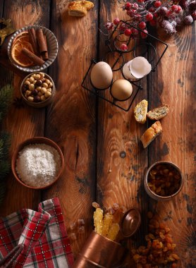 Noel arkaplanı bayram için kek yapar.