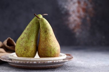 Doğal organik armut.