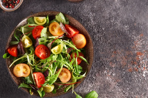Salada Tomate Cereja Orgânica Fresca Mesa Comida Saudável — Fotografia de Stock