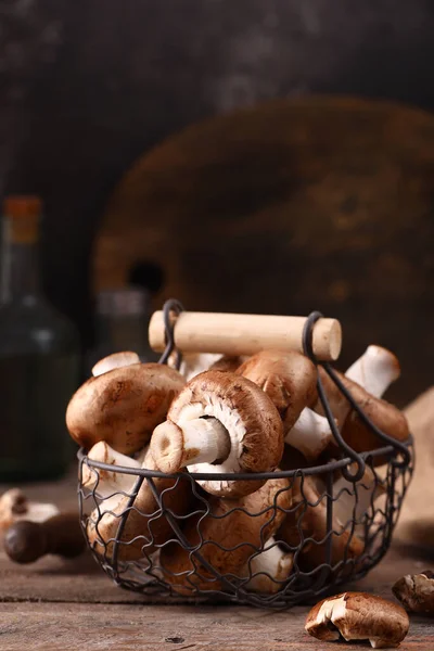 Fresh Organic Portobello Mushrooms Healthy Food — стоковое фото
