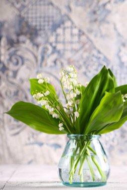 Güzel bahar çiçek lilyum vadi