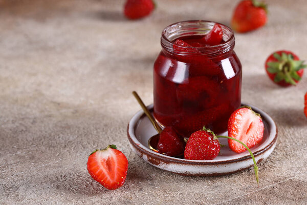 натуральный органический клубничный джем