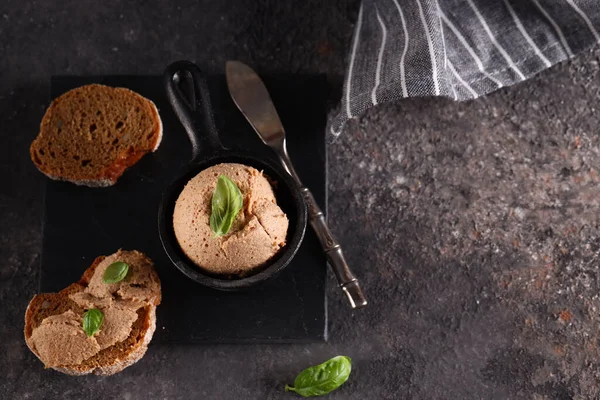 Natural Chicken Pate Rye Bread — Stock Photo, Image