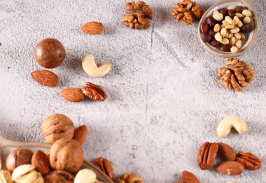 natural mix nuts, peeled and whole