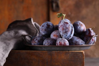 natural organic plum berries rustic style
