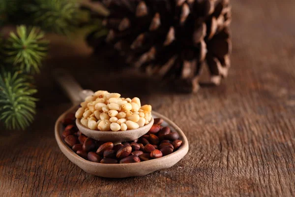 Natural Pine Nuts Peeled Whole — Zdjęcie stockowe