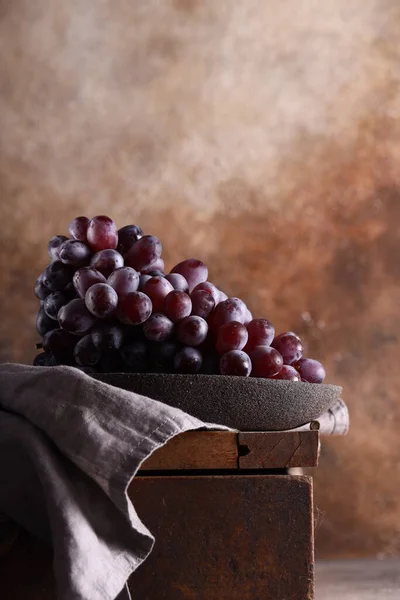 Natural Organic Grapes Rustic Style — Stockfoto