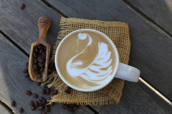 Kaffeebecher Latte Art Barista — Stockfoto