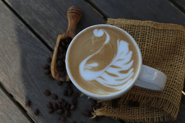 Kaffeebecher Latte Art Barista — Stockfoto