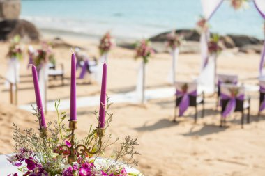 Düğün pastası kesme töreni hazırlıkları..