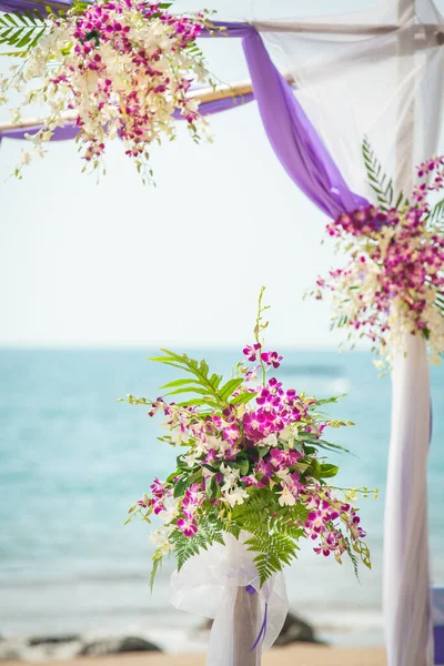 Matrimonio Fiori Impostazione Sulla Spiaggia Thailandia — Foto Stock