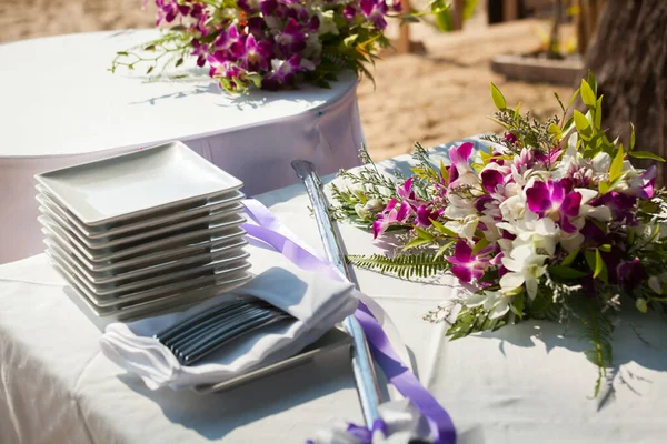 Düğün Pastası Kesme Töreni Hazırlıkları — Stok fotoğraf