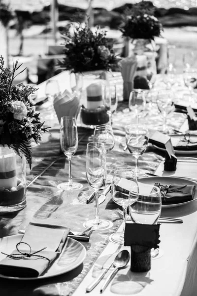 Hochzeitstisch Strand Schwarz Weiß — Stockfoto