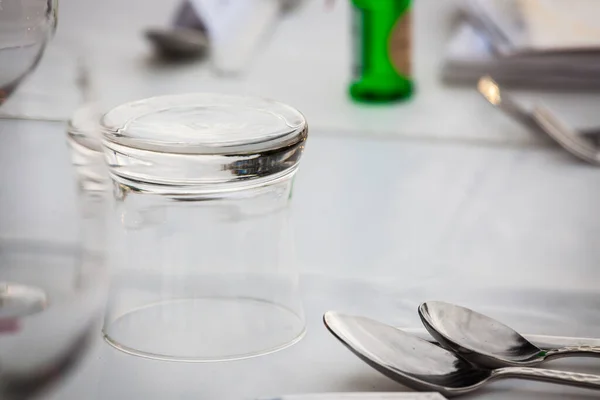 Vidrio Una Mesa Banquete Para Invitado Bienvenida — Foto de Stock