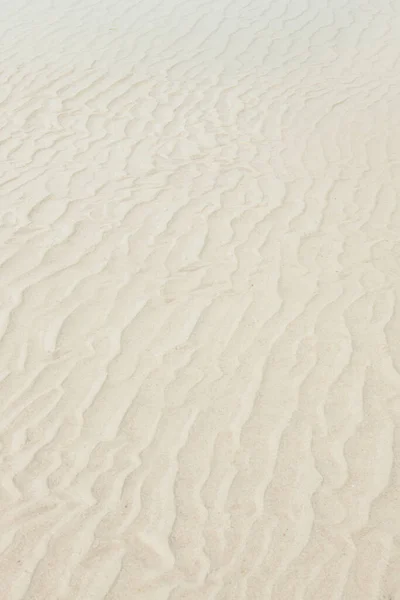 夏季海滩沙纹的特写 — 图库照片