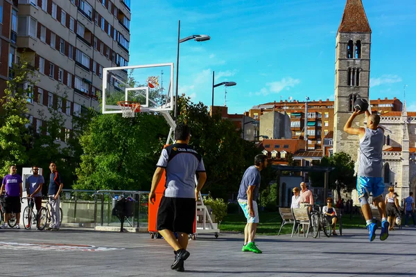 Valladolid Spain June 2013 Basketball Player Shooting King Rock Basketball — Stock Photo, Image