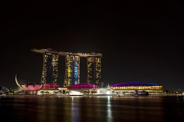 Marina bay sands per nacht — Stockfoto