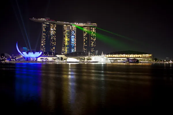 Marina bay sands gece — Stok fotoğraf