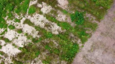 Chonburi, Tayland 'daki eski maden kanyonu manzarası üzerinde güzel bir anten.