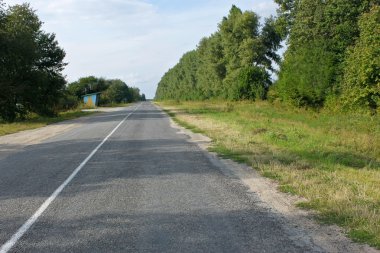 kırsal yol asfalt ile kaplı