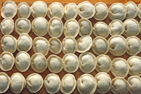 Frozen meat dumplings