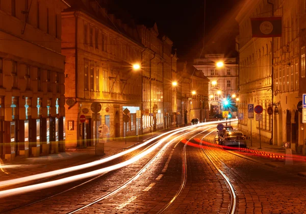 Prague la nuit. Image En Vente
